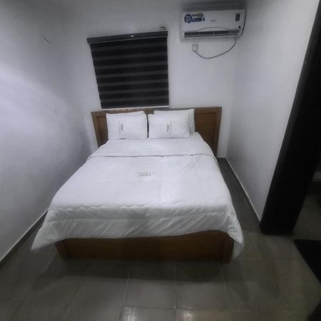 Fent At Kingsview Suit Hotel Ikeja Exterior photo